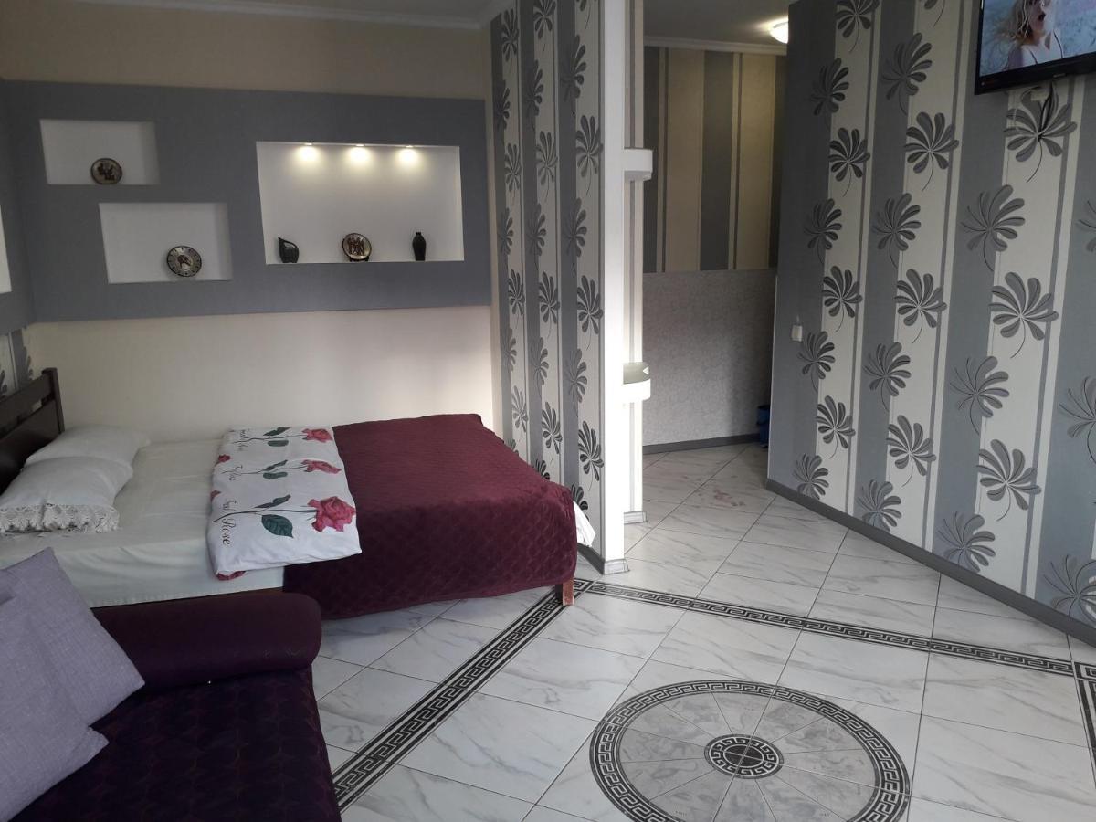 Apartment On 8 Marta Николаев Экстерьер фото
